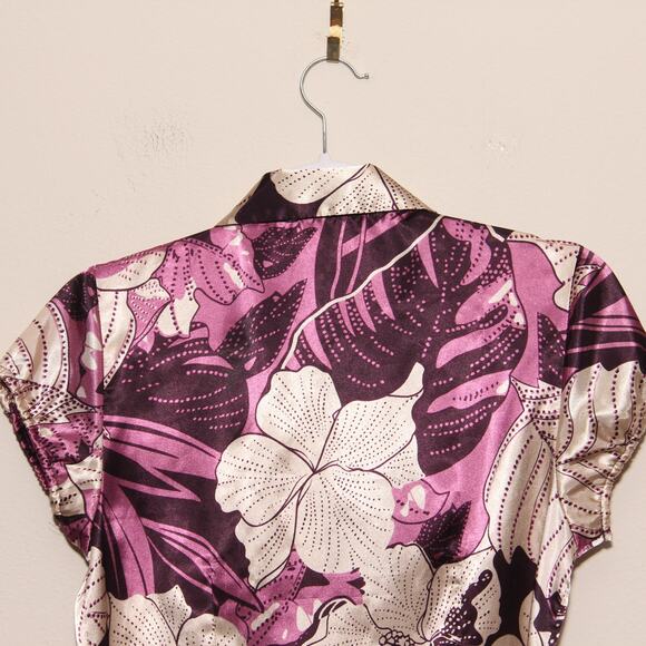 Vintage Wet Seal Satin Floral Top No size tag - Picture 7 of 8